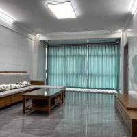 鳳池花苑  100㎡ 1700元/月微信同號
