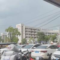 樂興小區(qū)  三房一廳， 一房一廳，電梯房