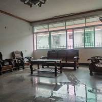 城后中路四房2廳一衛(wèi)六樓 130㎡ 1000元/月