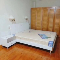 德新街靠近六中跟一實(shí)小，三房一廳  110㎡ 1200元/月