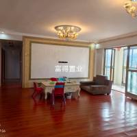 影城華園  126㎡ 精裝修三房 好樓層 每平米8000多 首付11萬