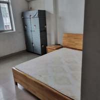 湖中街 三楼单身公寓拎包入住，钥匙在手，城内1，2，3，4房出租，电话18960491316