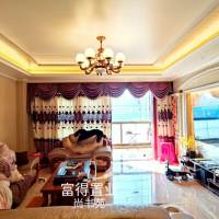 尚书院  4房2厅  133.05平配一摩托车位145万   精装 证全 看房:15359608277  133㎡ 14