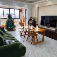 冠益凤凰国际  130㎡   10平，3房2厅，精装，证全， 140万元