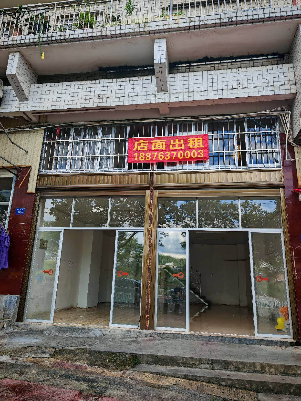 福建省泉州市德化县宝美瓷工公寓店面  120㎡ 2100元/月