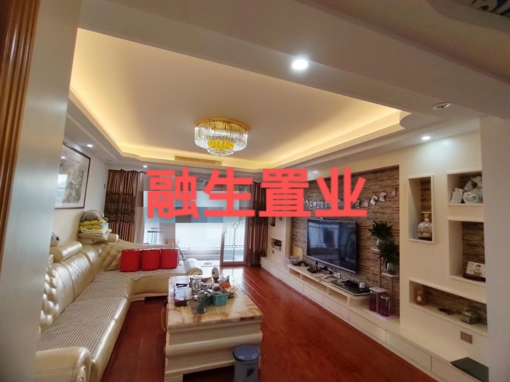 寶龍花園  128㎡ ，南北通透，好樓層，售148萬元