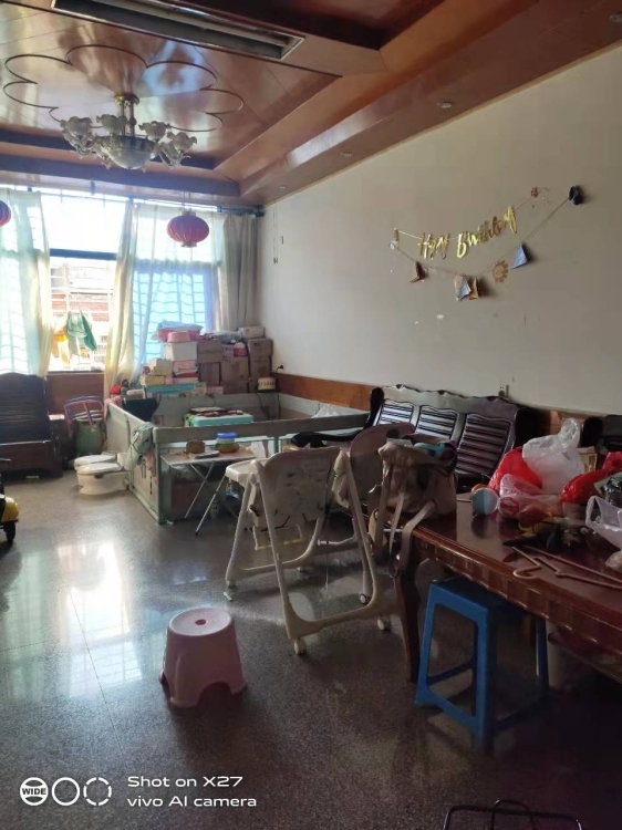 四房.湖中街  118㎡ 首付30萬，電梯房