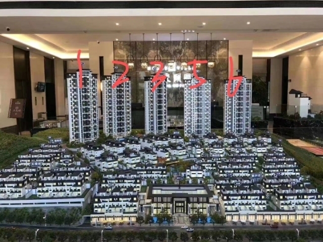 金交颐园，别墅，276.7平方，加2个车位308万，已经交房了，随时可以看房