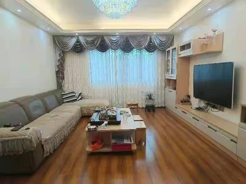 西苑大廈  126㎡ 176萬元