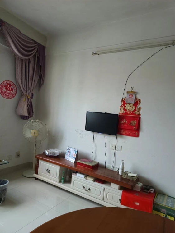 瓷城大廈  70㎡ 95萬元