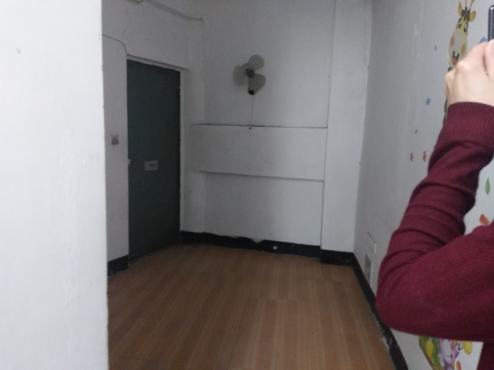 湖前三中后元府楼  40㎡ 600元/月