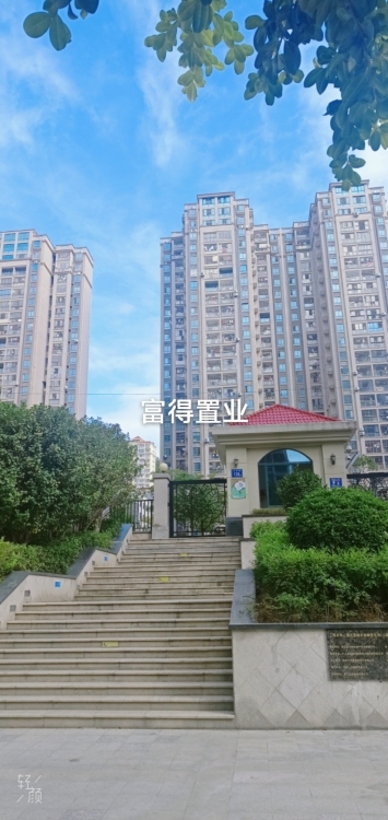 嘉德新苑  93㎡ 毛坯三房 好樓層 可直接過戶  僅售 75萬 首付5萬