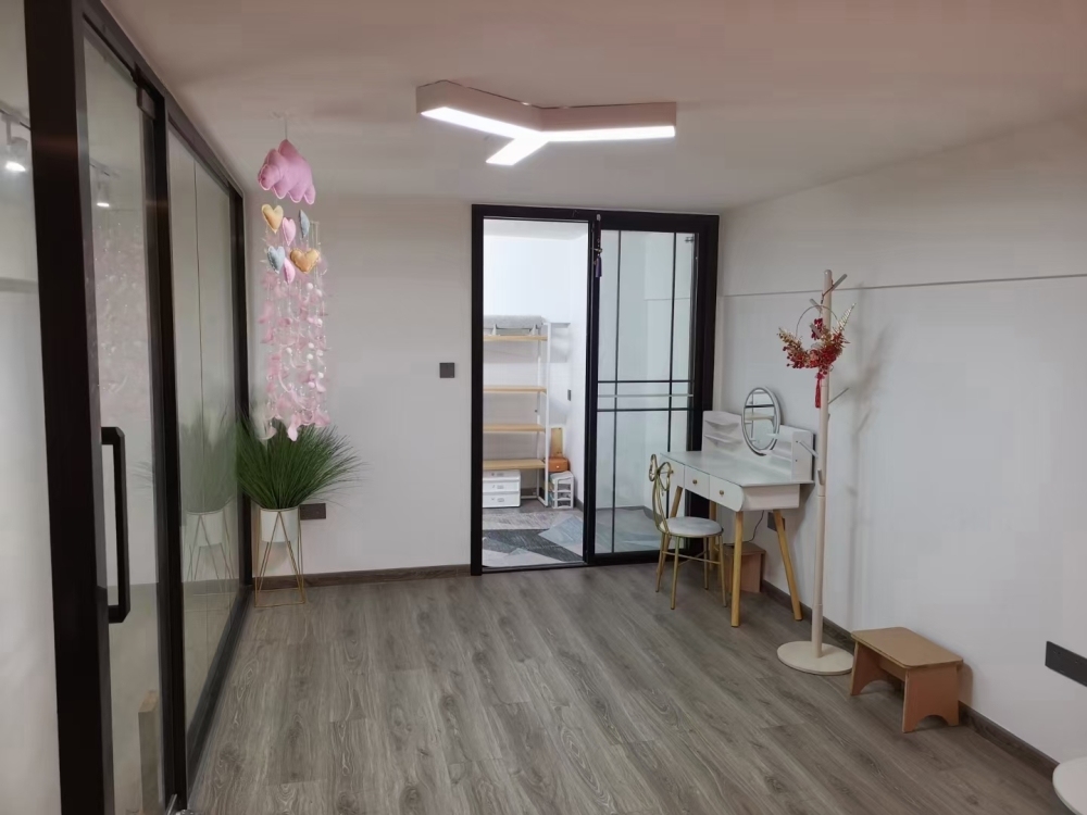 鳳凰新城  49㎡ 兩房 58萬元