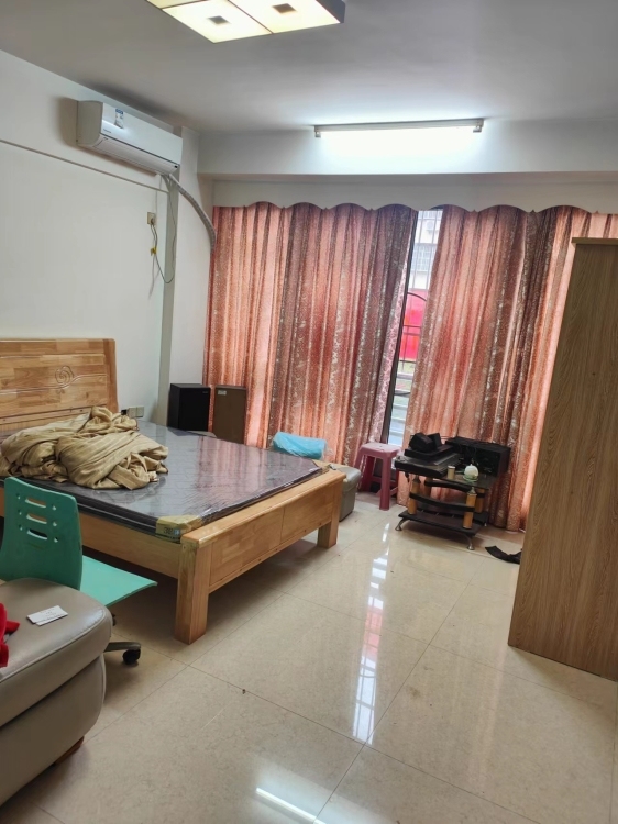 临近陶瓷学院附近，生活便利  40㎡ 800元/月