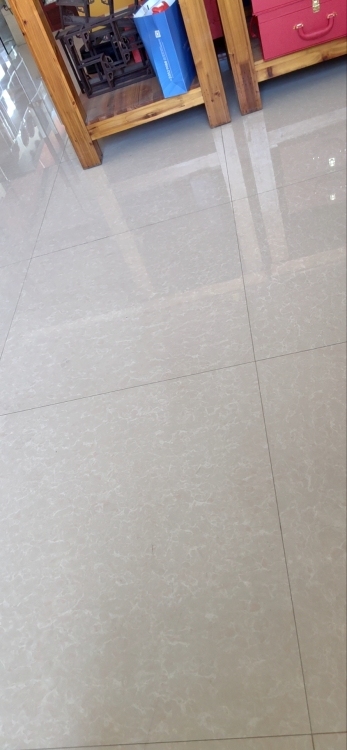   1100㎡ 8元/月