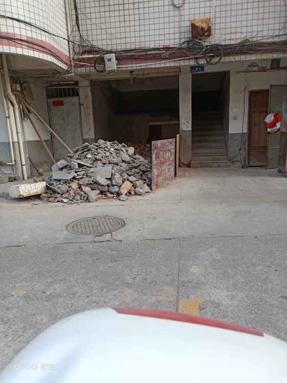 丁墘二中十字路口  114㎡ 1400元/月