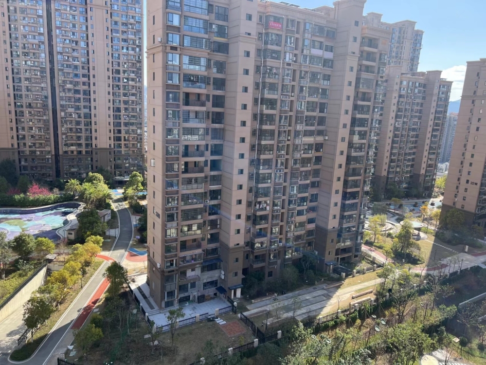 美的旁文亭小區(qū)  126㎡ 8500萬元
