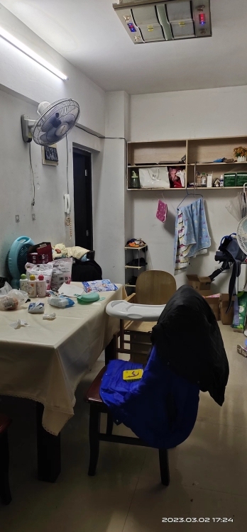 龍東小區(qū)  57㎡ 40萬元，證全，首付10萬
