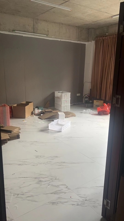 城东250平，可做直播间办公跟住宿，可随时看房  250㎡ 2500元/月