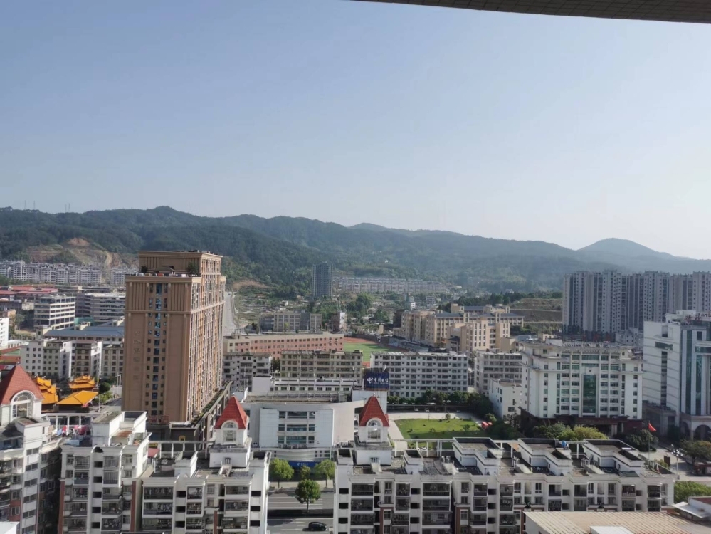 金交頤園  56㎡ 黃金樓層，含層次差一口價(jià)60萬元 證全，可過戶