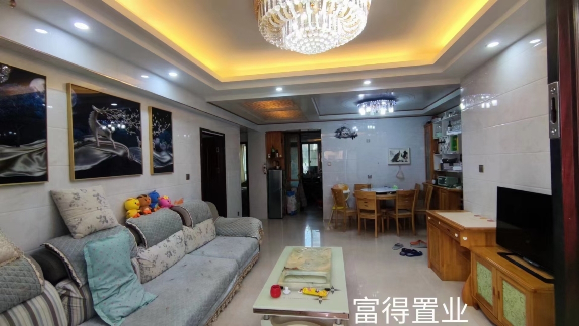 瓷都陽(yáng)光名城  112㎡   3房2廳  精裝  115萬(wàn)元