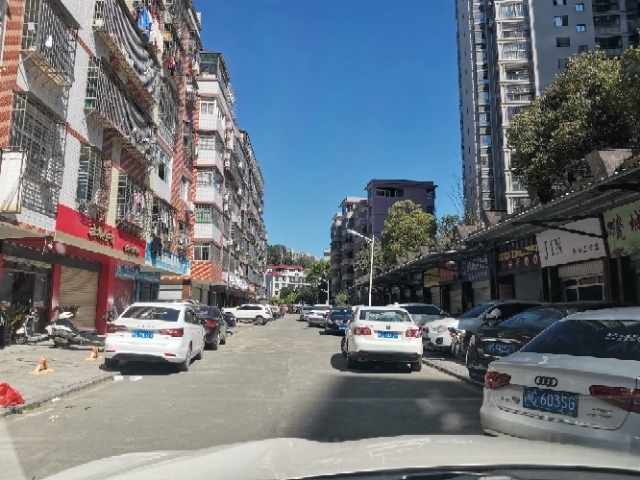 興達(dá)廠小區(qū)  80㎡ 1000元/月