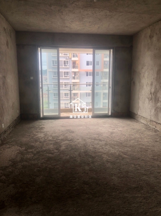 東埔聚興小區(qū)  166㎡ 160萬(wàn)元