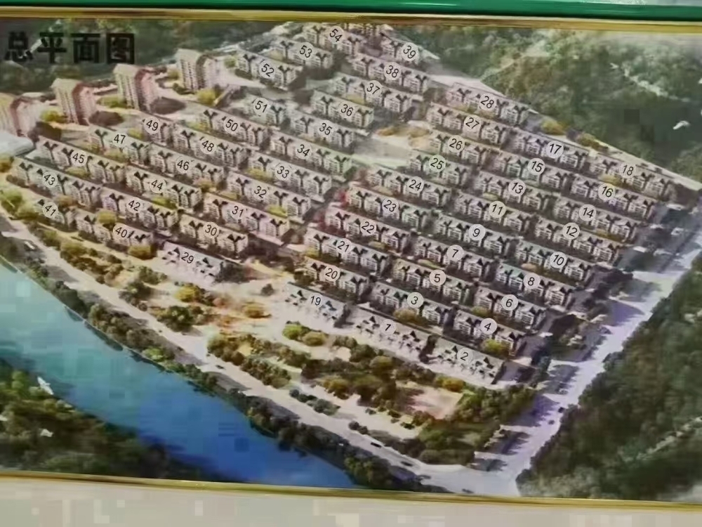 鳳洋小區(qū)  108㎡ 38萬元