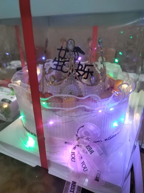 園丁新村  141㎡含車庫  3房2廳  中裝  證全   85萬元