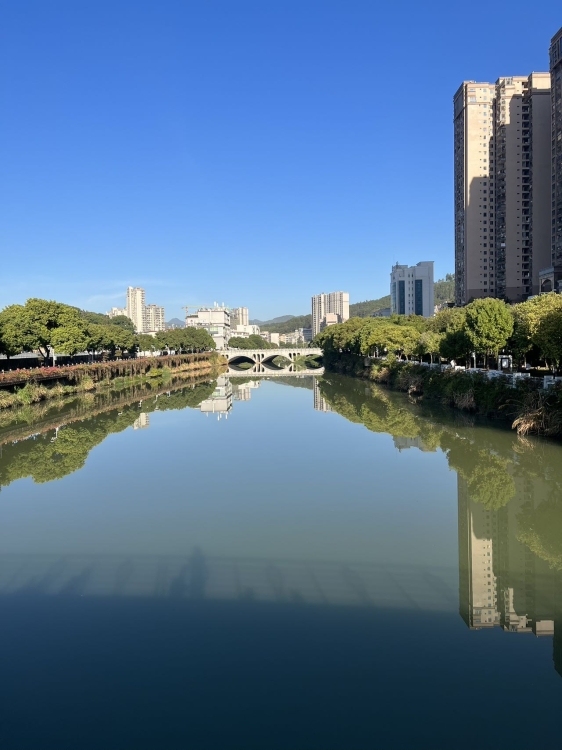 新華都購物廣場-入口怪好吃旺鋪帶租出售  60㎡ 160萬元