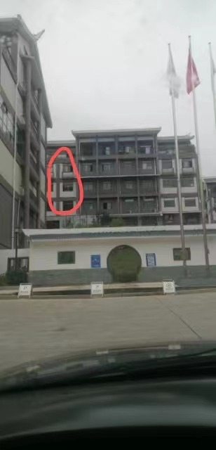 德化  258㎡ 2300元/月