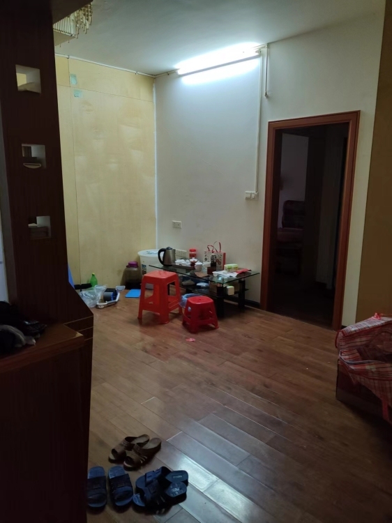 瓷城花园-38栋  60㎡ 800元/月