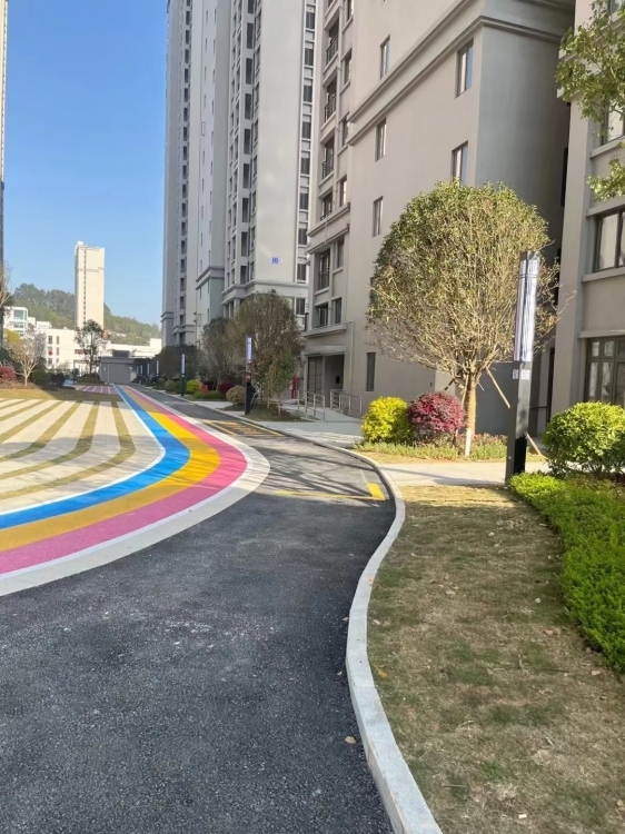 水岸林邸，南北通透，109平，3房2廳，毛坯房，一平方8800，