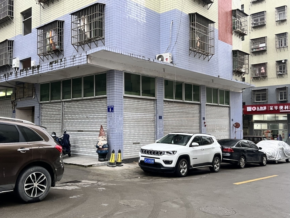 豐運(yùn)達(dá)汽車(chē)服務(wù)中心  130㎡ 160元/月