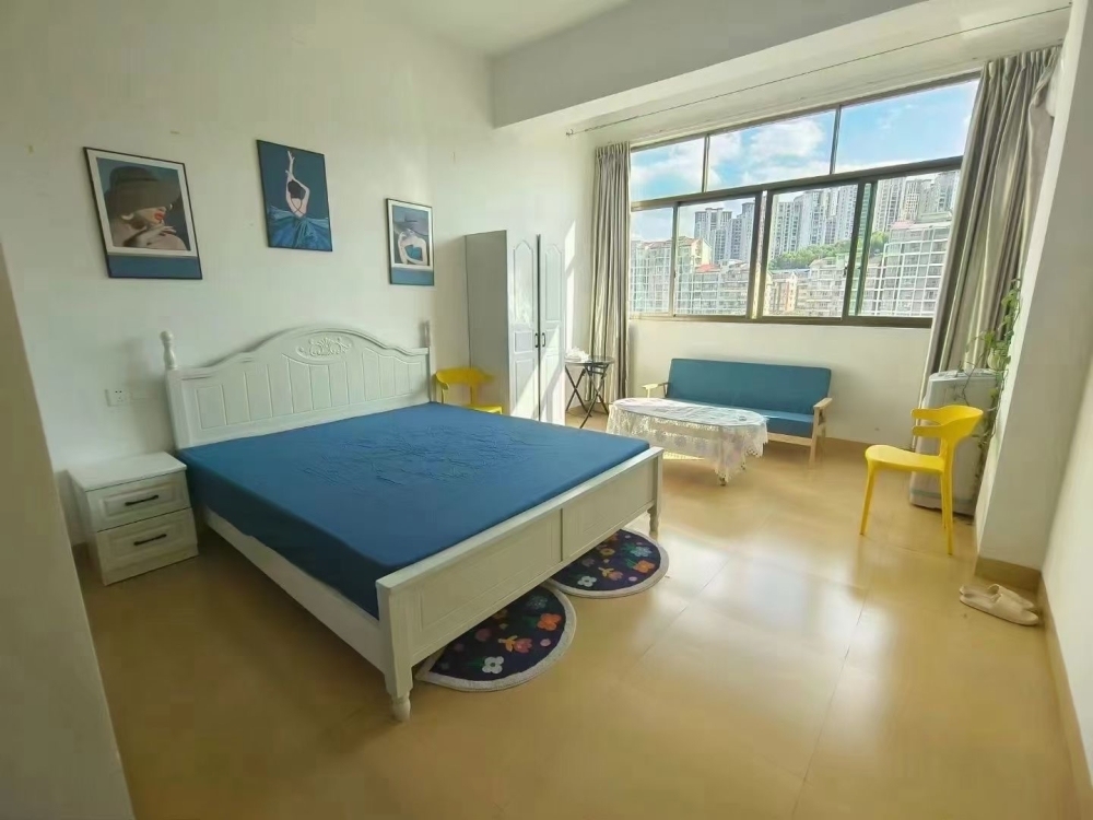 坪鋪小區(qū)  28㎡ 900元/月