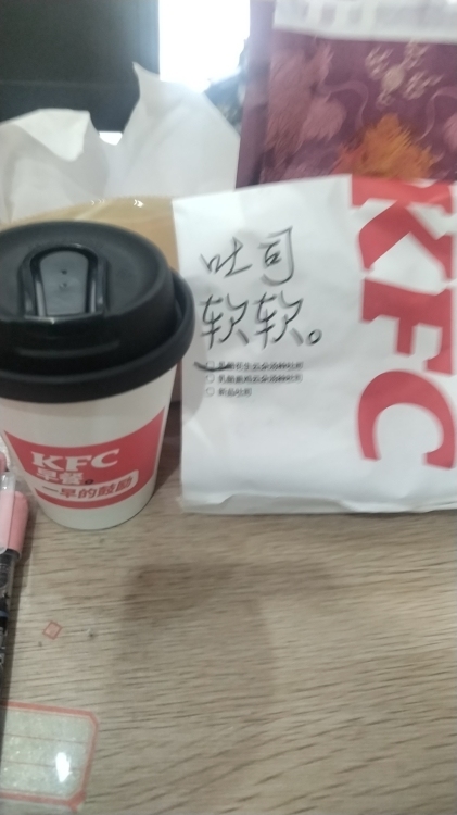 嘉德新苑，中樓層，80平，2房2廳，毛坯房，55萬(wàn)，看房：1350691