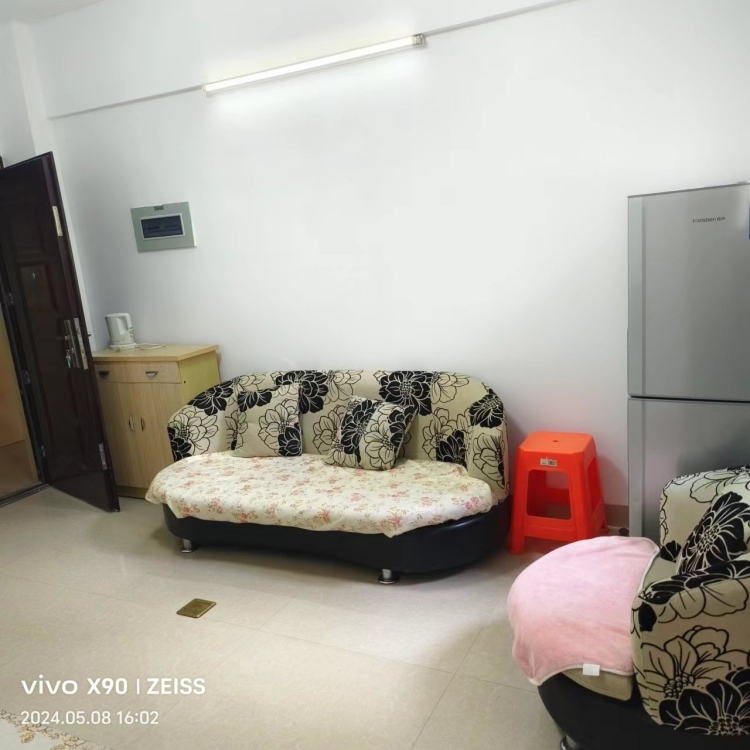 嘉盛花苑  45㎡ 1200元/月