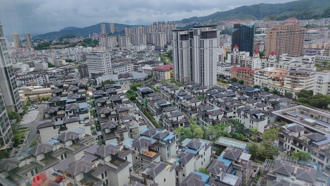 金交頤園  136㎡ 價格面議  證全   出價就賣的那款。