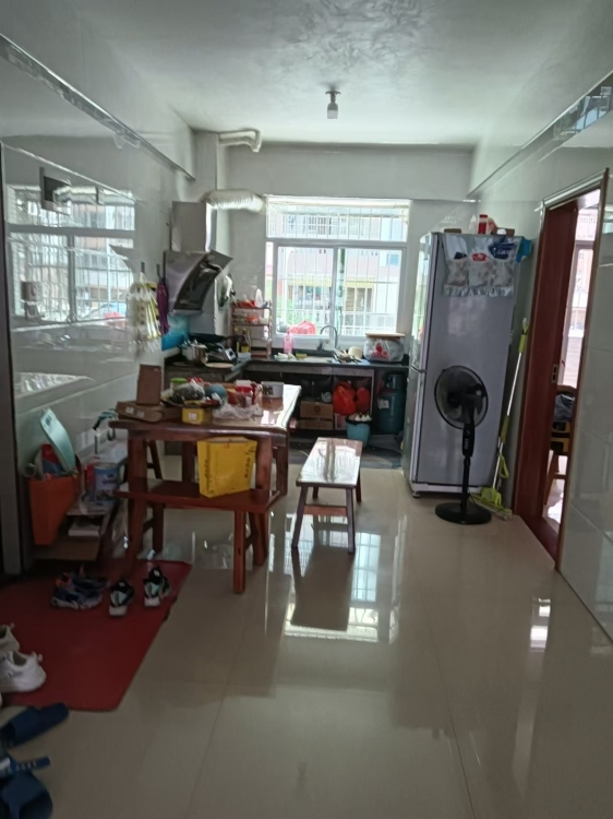 凤曙小区  120㎡ 1200元/月