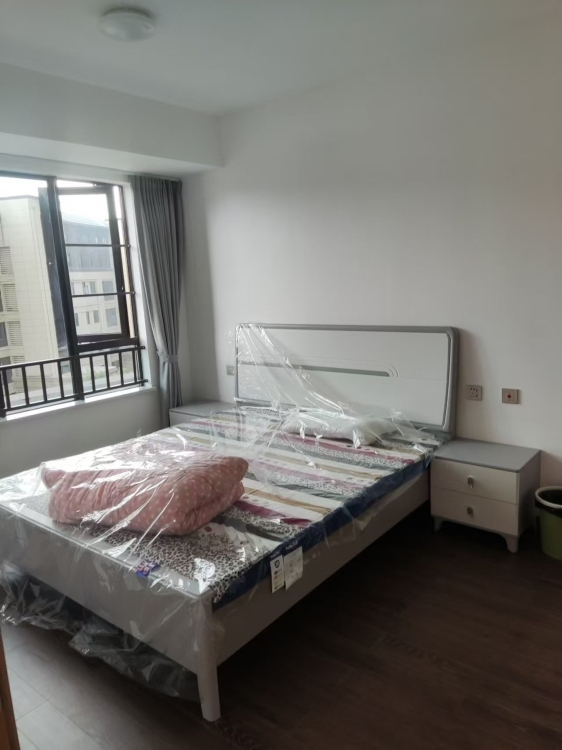 麗景灣  89㎡ 1700元/月