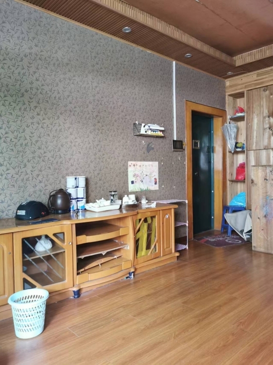 程田寺格  德化六中 龍潯中心小學(xué)旁 公寓樓房屋出租，伶包入住，價格便宜，看房電話27279830