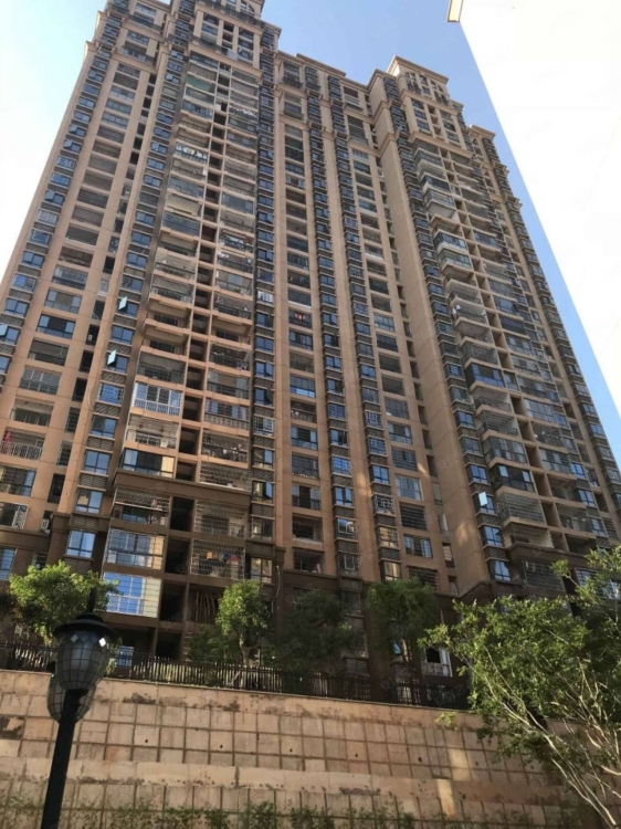 美伦山景叠苑  80㎡ 89万元