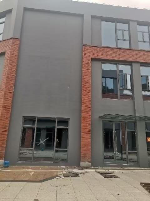 萬達(dá)陶瓷街店面1-3層店面出租或出售364㎡ 價(jià)格面議
