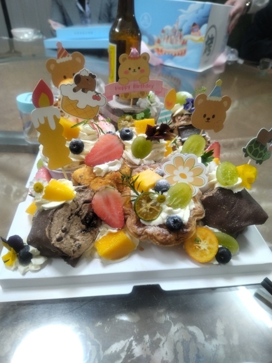 湖前  130㎡   4房2廳  普裝   證全  65萬元  看房：13506919091