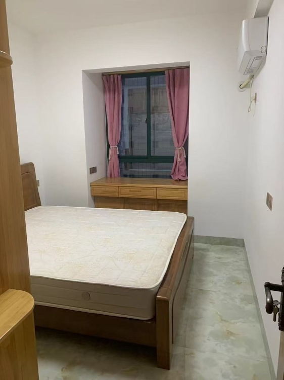 陶瓷學(xué)院  85㎡ 1600元/月微信同號(hào)
