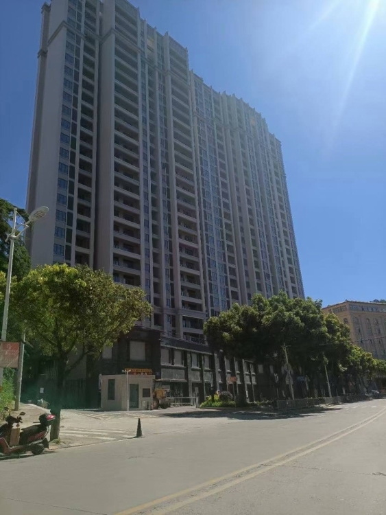 世科水岸林邸  109㎡ 80萬元
