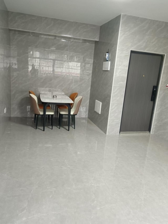 樂興小區(qū)拎包入住有電梯  56㎡ 900元/月