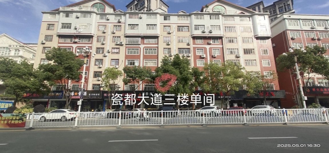 進(jìn)城大道靠近跨越旁  300元/月