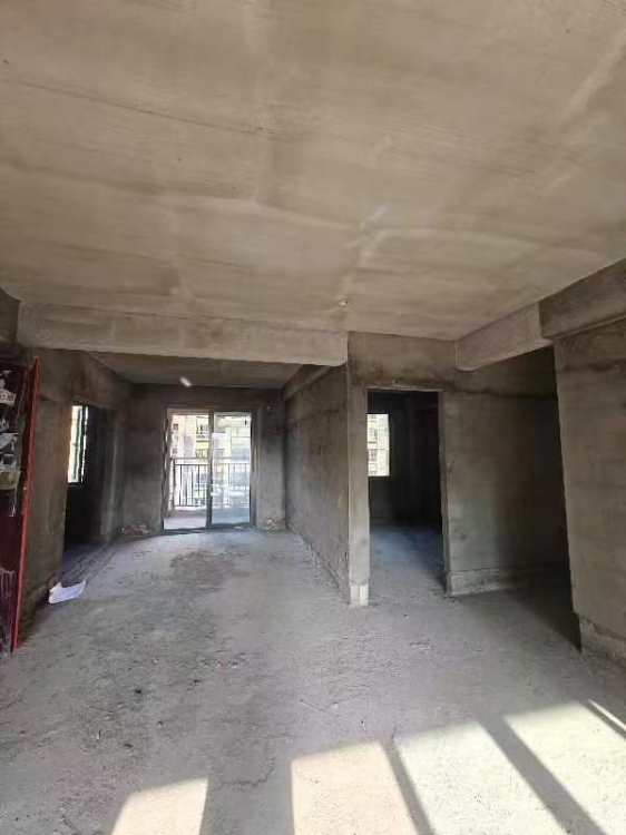 百德東城美居  126㎡ ，毛坯房，3房2廳，一平方4000，
