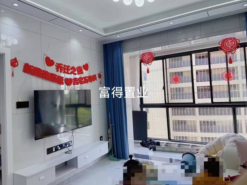 又一山  86平方，精裝 3房2廳 100多萬 商品房  過戶便宜 看房:15359608277  86㎡ 108萬元